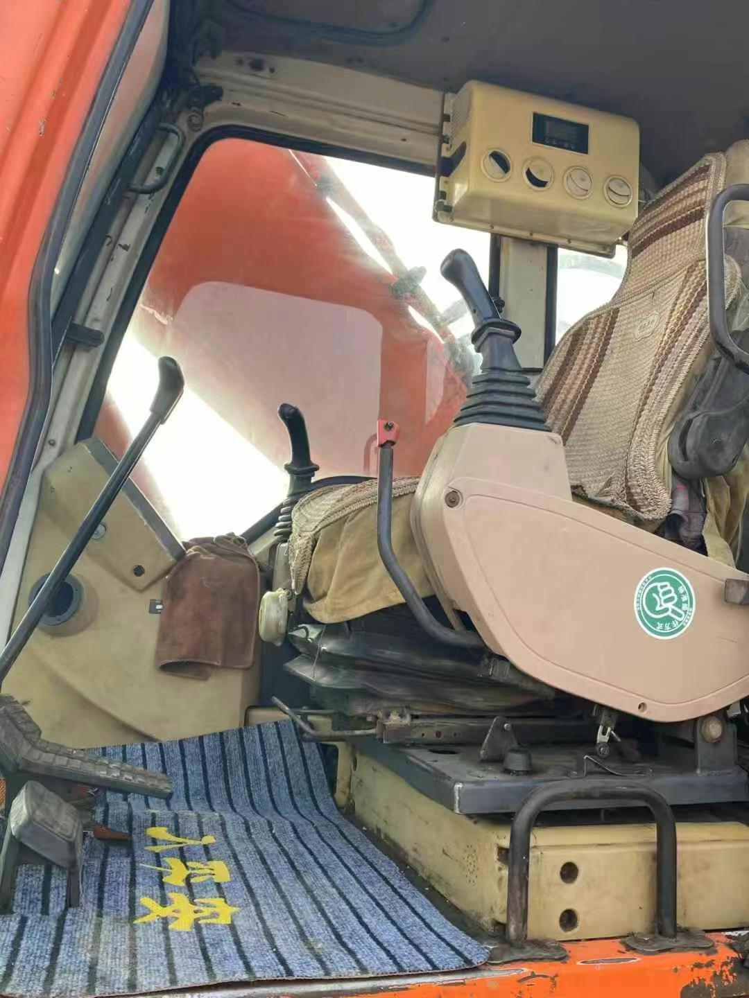 Buy Doosan DH220-7 Used Excavator / 9 Used Doosan DH220-7 Excavator 2010 Model / 9