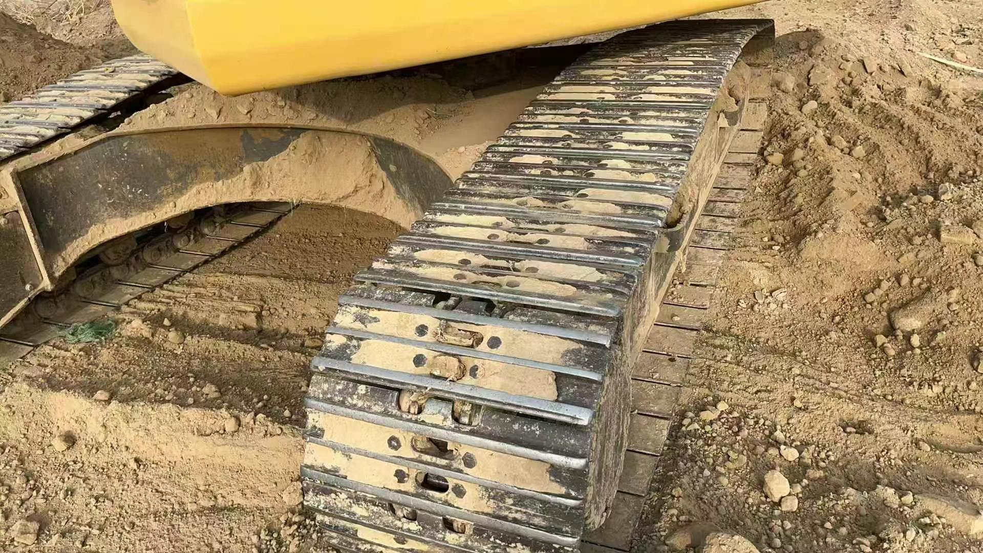 Buy Komatsu PC220 Used Excavator / 7 Used Komatsu PC220 Excavator 2016 Model / 7