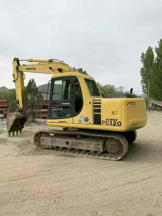 Buy Komatsu PC120-6E Used Excavator / 1