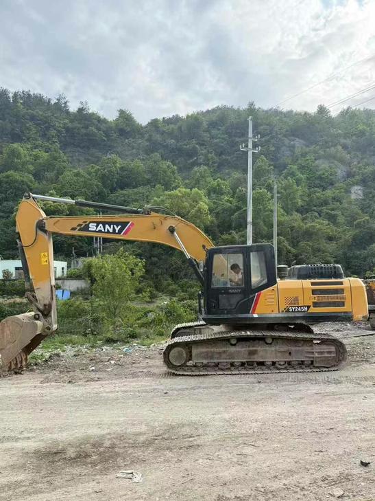 Buy Sany SY245H Used Excavator / 1
