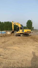 Buy Komatsu PC220 Used Excavator / 2 Used Komatsu PC220 Excavator 2016 Model / 2