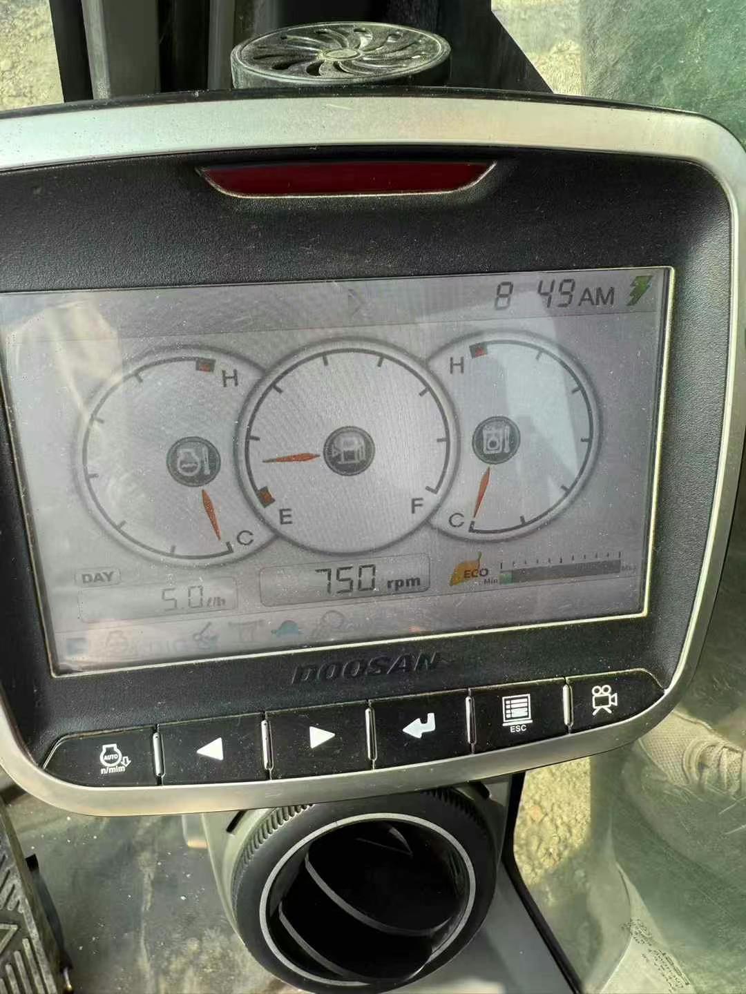 Buy Doosan DX500 Used Excavator / 5 Used Doosan DX500 Excavator 2020 Model / 5