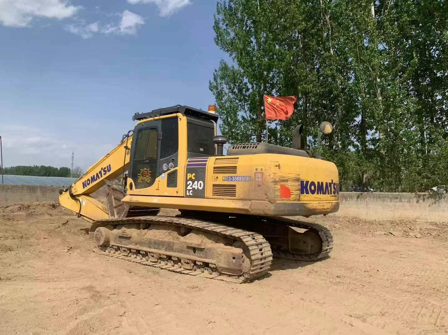 Buy Komatsu PC240-11M0 Used Excavator / 2 Used Komatsu PC240-11M0 Excavator 2016 Model / 2