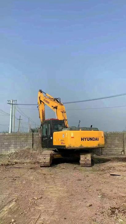 Buy Hyundai R225-7 Used Excavator / 1