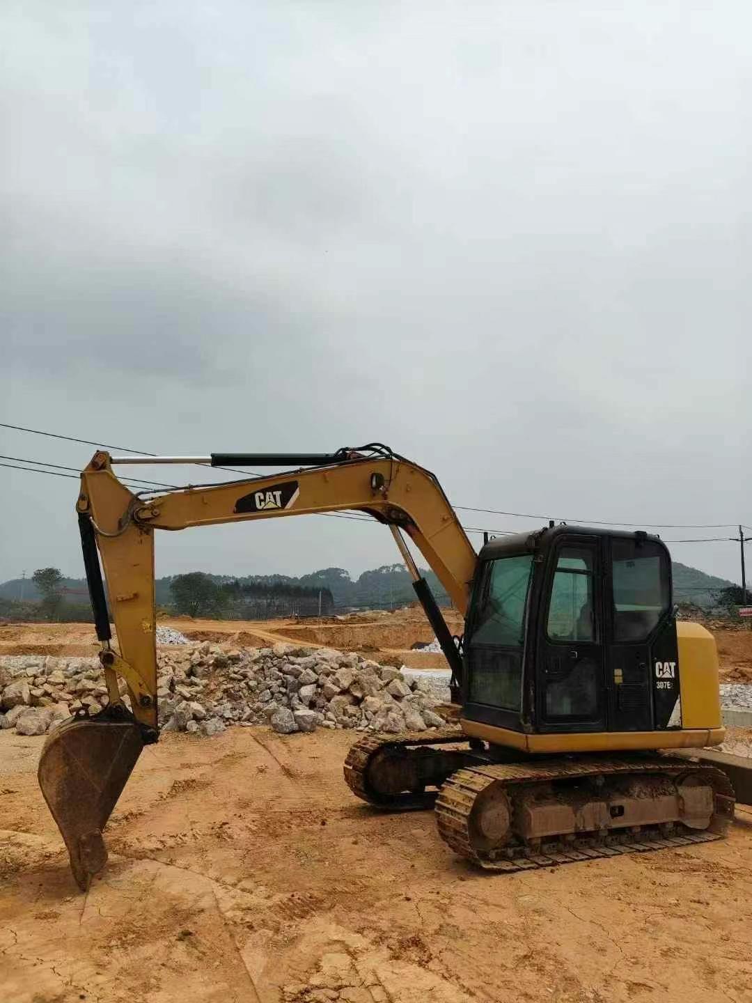 Buy Caterpillar 307V2 Used Excavator / 1