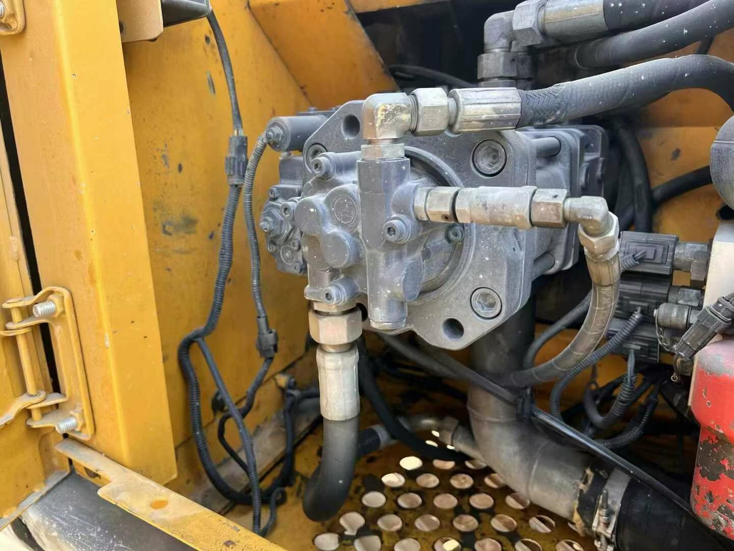 Buy XCMG XE150 Used Excavator / 8 Used XCMG XE150 Excavator 2016 Model / 8