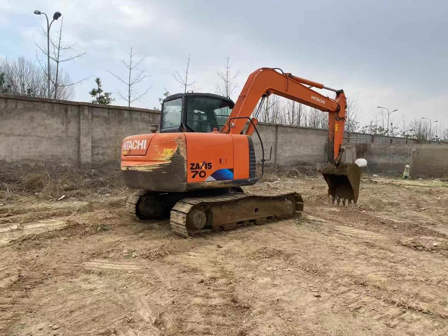 Buy Hitachi ZX70 Used Excavator / 4 Used Hitachi ZX70 Excavator 2016 Model / 4