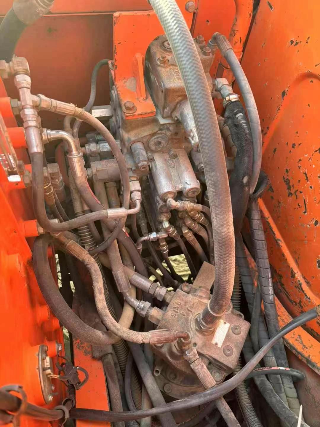 Buy Doosan DX80 Used Excavator / 4 Used Doosan DX80 Excavator 2013 Model / 4