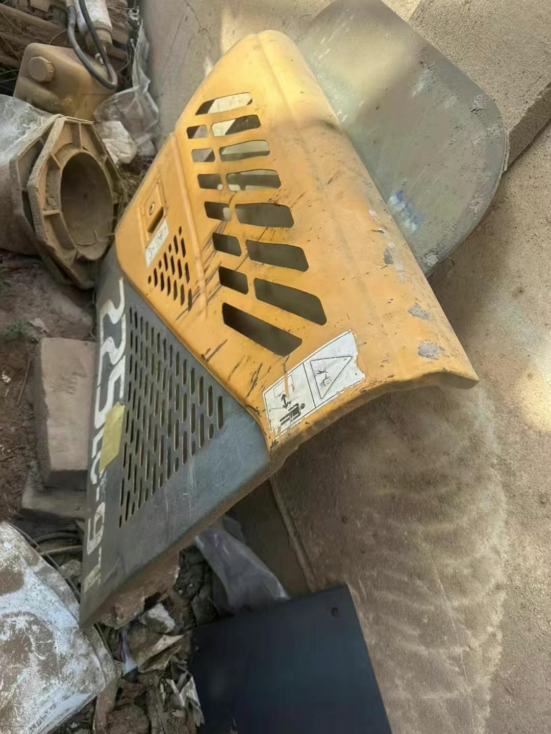 Buy Hyundai R225LC-9V Used Excavator / 2 Used Hyundai R225LC-9V Excavator 2016 Model / 2