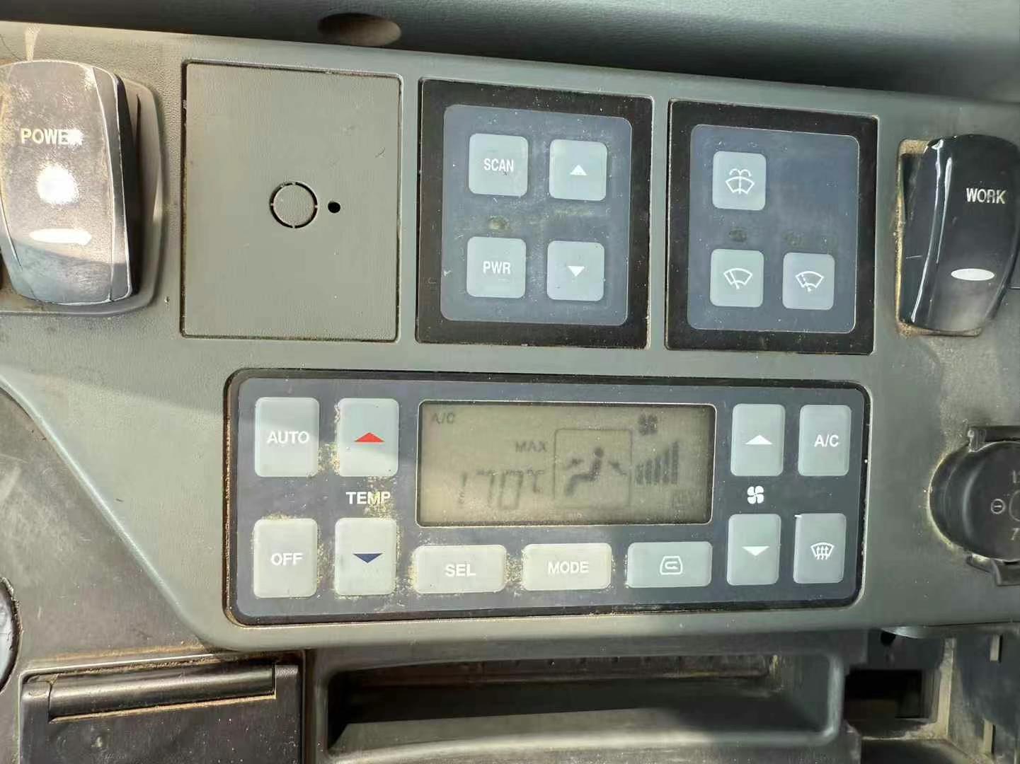 Buy Doosan DX500 Used Excavator / 9 Used Doosan DX500 Excavator 2020 Model / 9