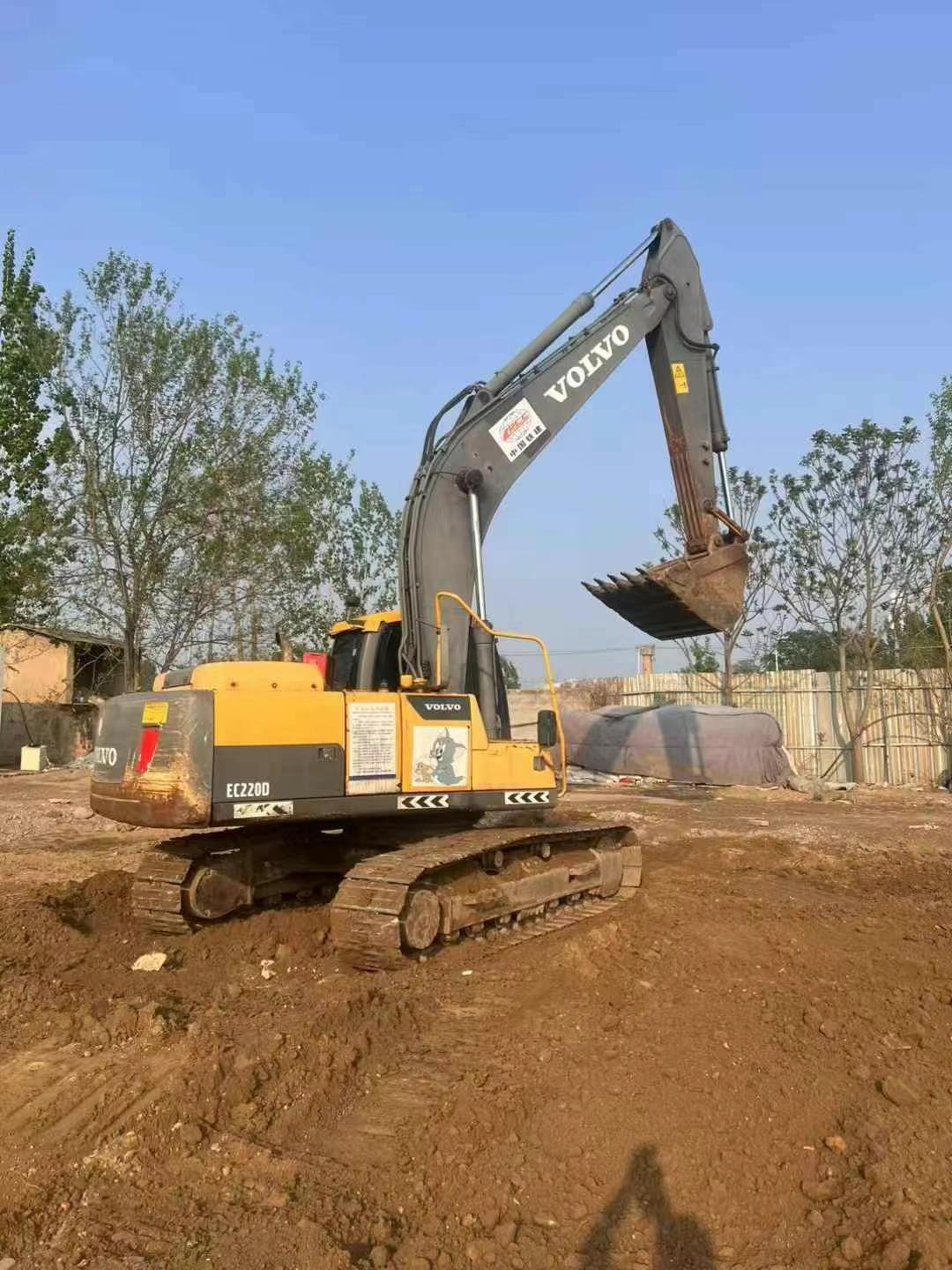 Buy Volvo EC20 Used Excavator / 3 Used Volvo EC20 Excavator 2016 Model / 3