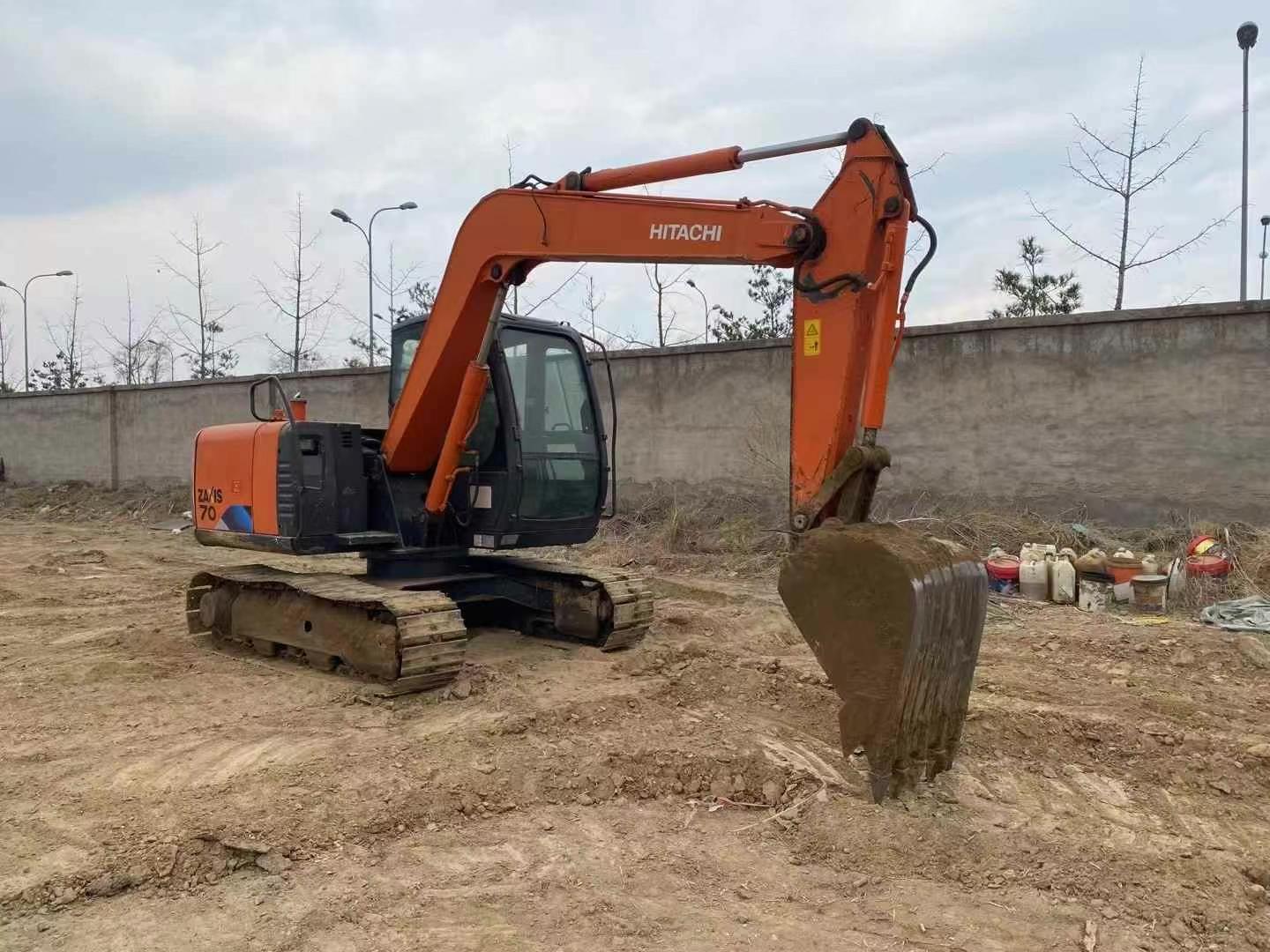 Buy Hitachi ZX70 Used Excavator / 5 Used Hitachi ZX70 Excavator 2016 Model / 5