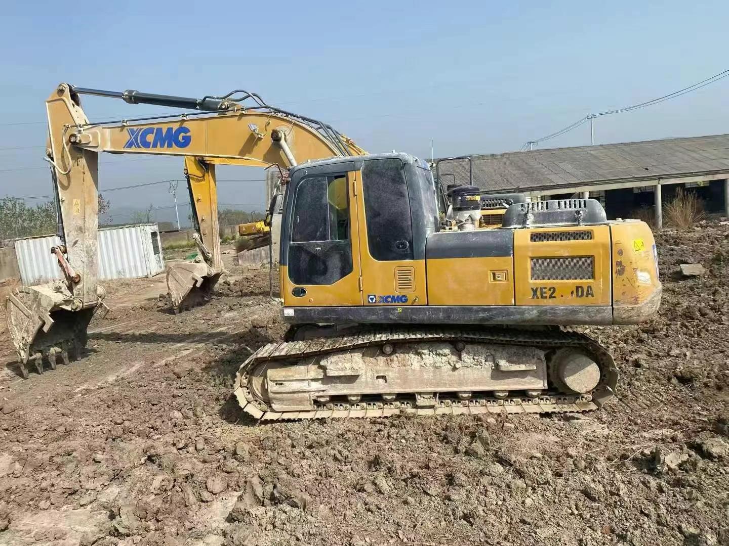 Buy XCMG LW200 Used Excavator / 1
