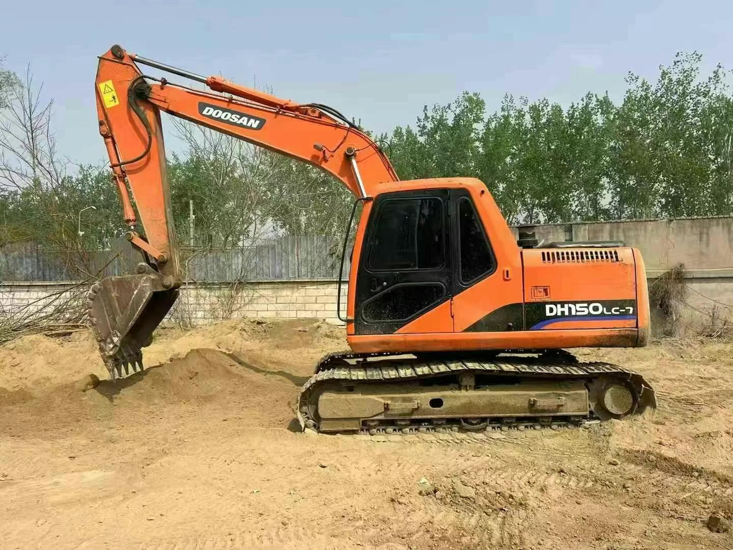 Buy Doosan DX15 Used Excavator / 1