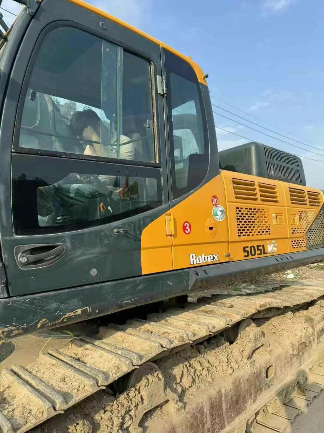 Buy Hyundai R505LVS Used Excavator / 7 Used Hyundai R505LVS Excavator 2021 Model / 7