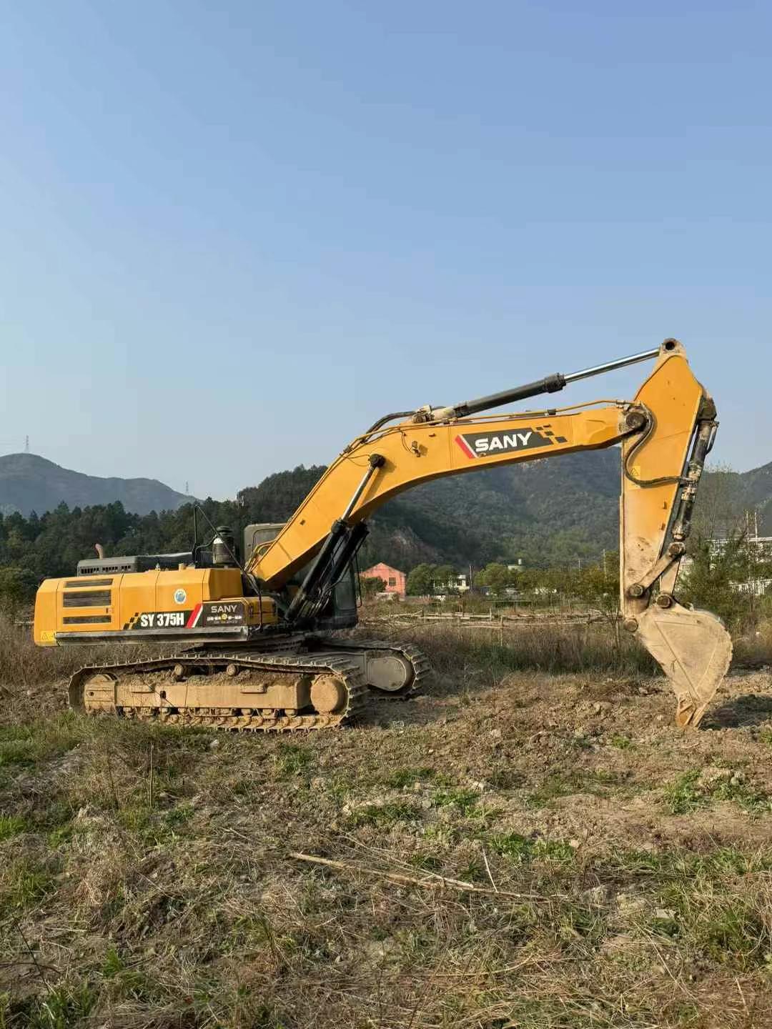 Buy Sany SY75 Used Excavator / 1