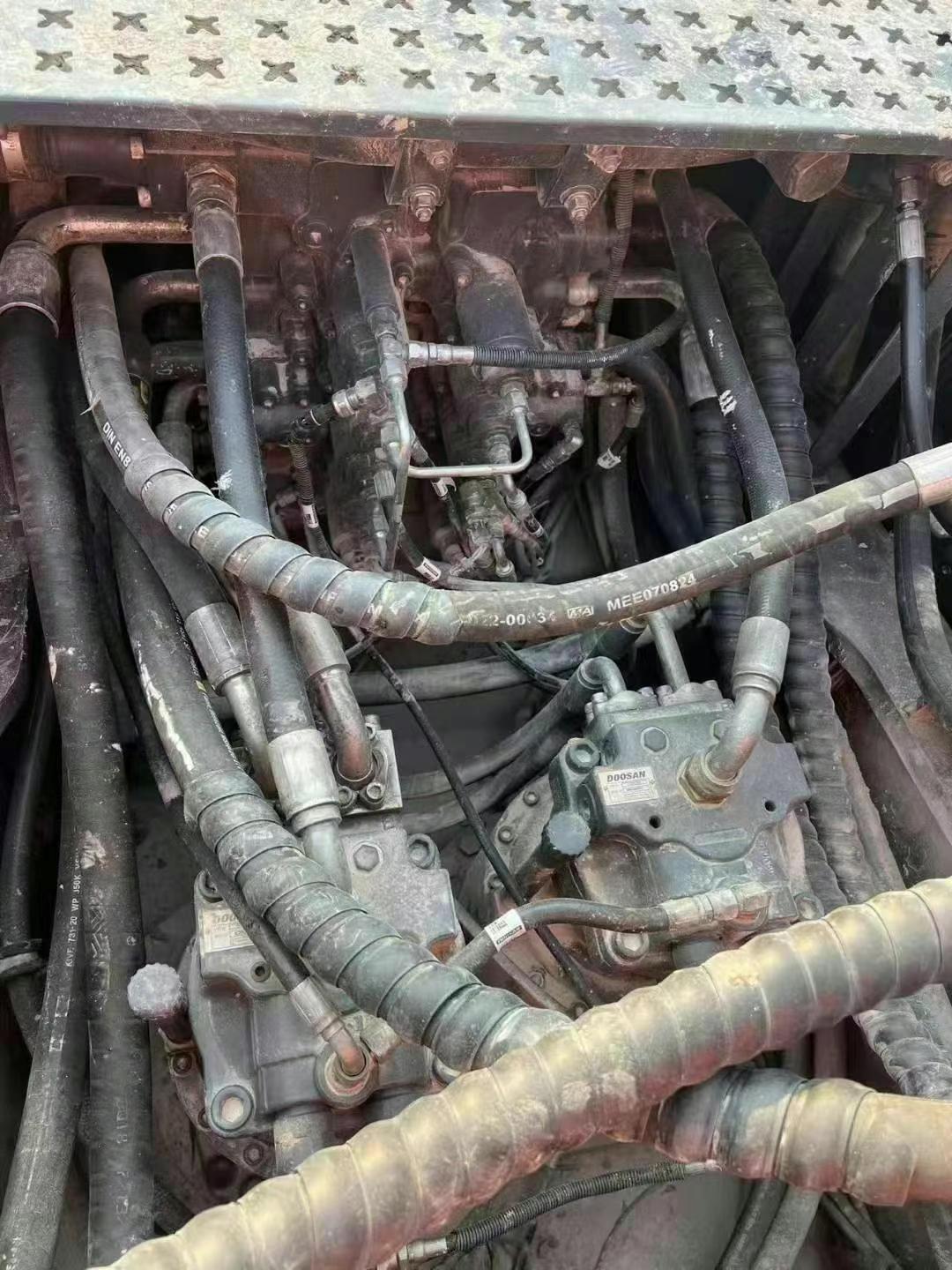 Buy Doosan DX500 Used Excavator / 8 Used Doosan DX500 Excavator 2016 Model / 8