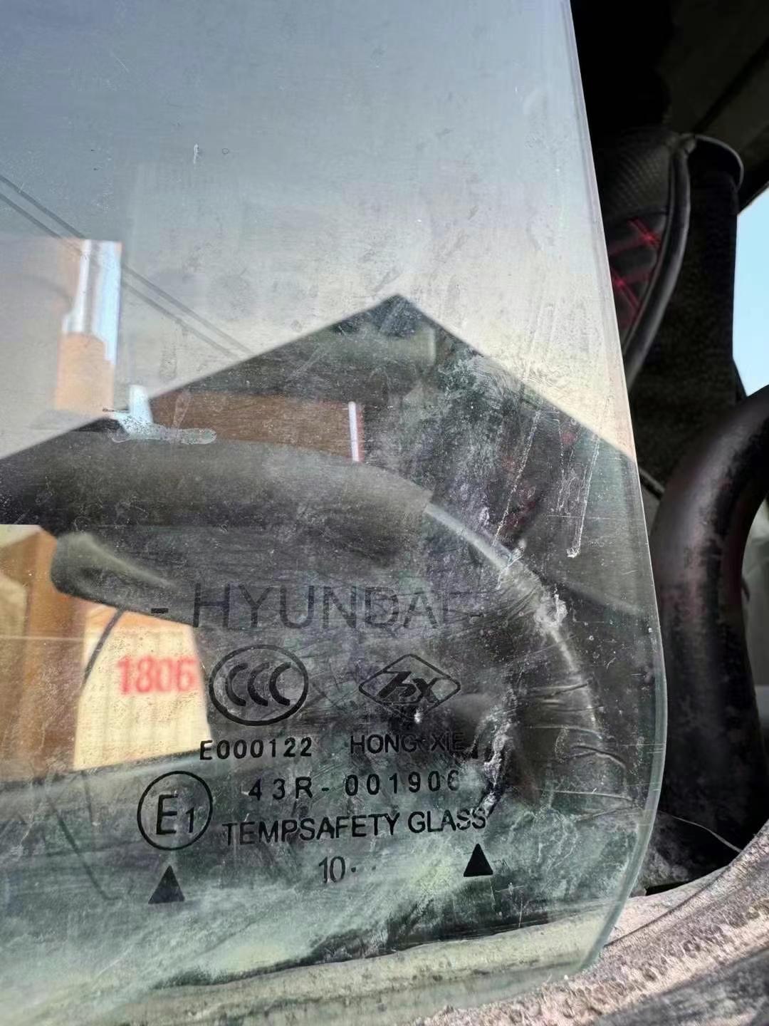 Buy Hyundai R215-7C Used Excavator / 8 Used Hyundai R215-7C Excavator 2011 Model / 8