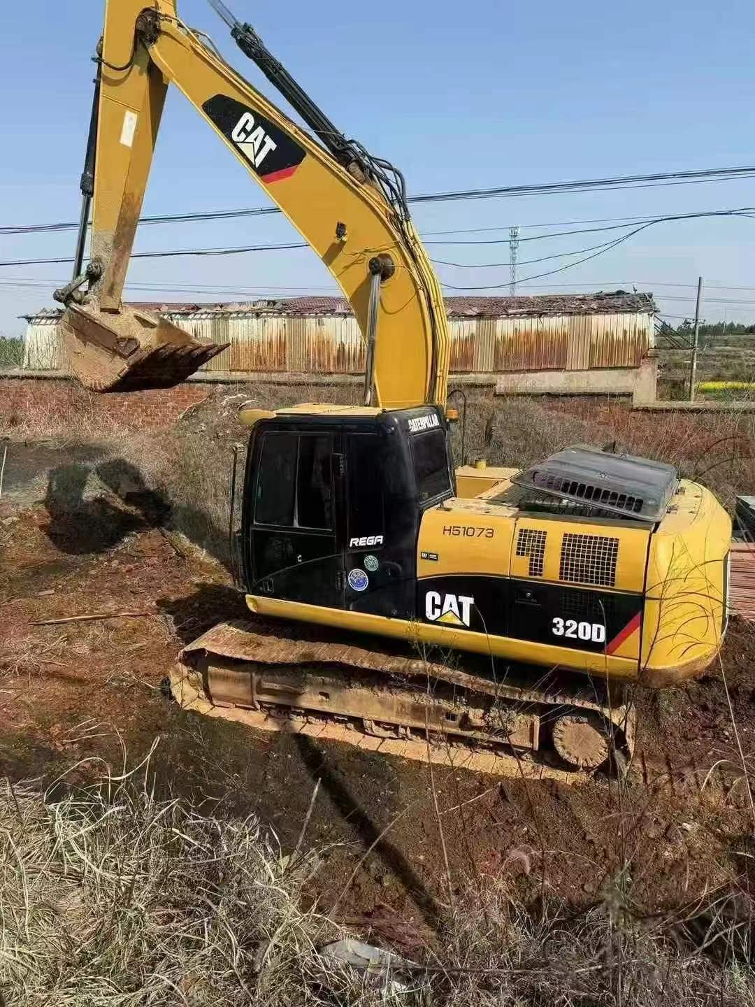 Buy Caterpillar 320D Used Excavator / 1
