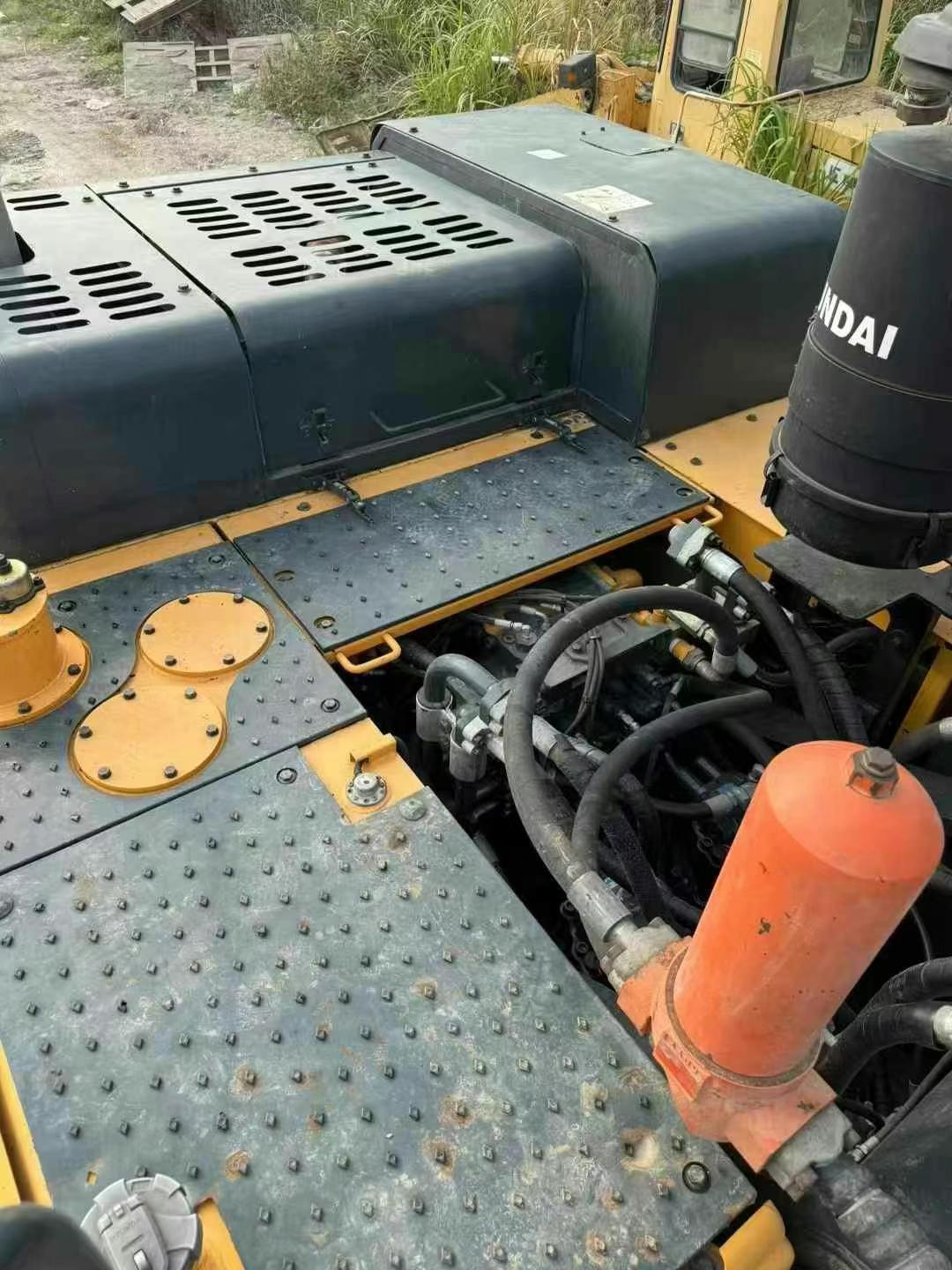 Buy Hyundai R505LVS Used Excavator / 2 Used Hyundai R505LVS Excavator 2021 Model / 2