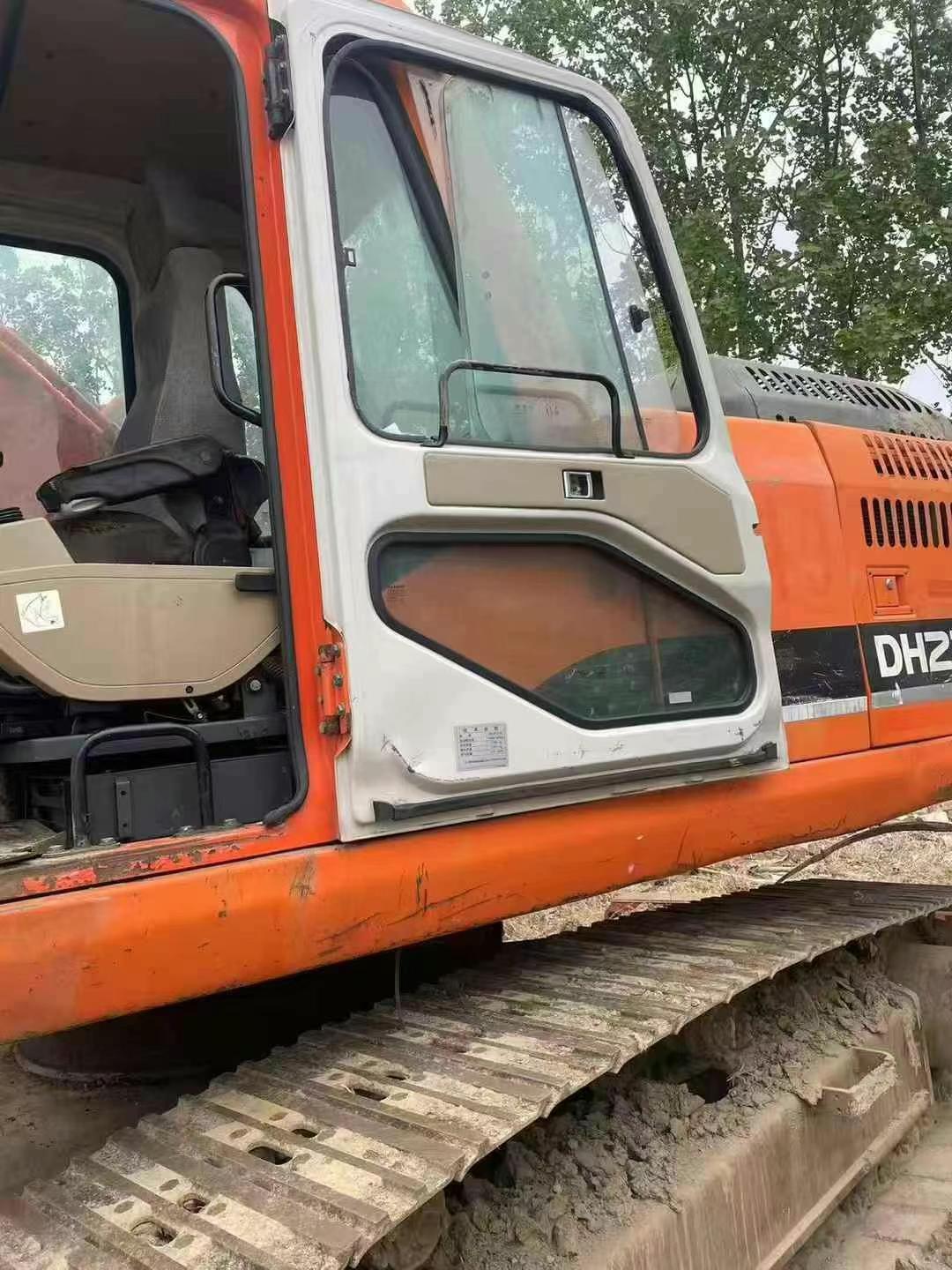 Buy Doosan DH220 Used Excavator / 2 Used Doosan DH220 Excavator 2014 Model / 2
