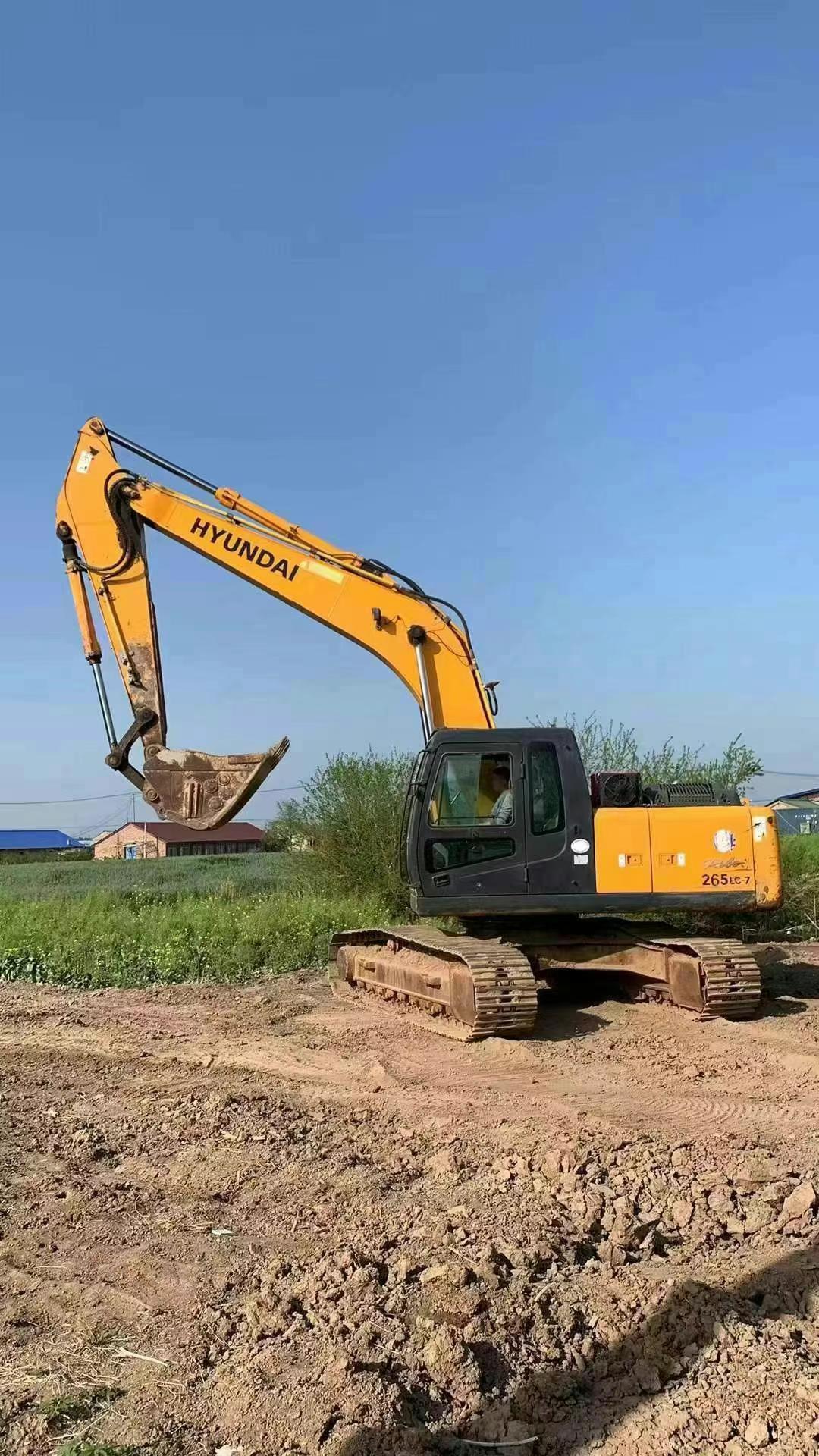 Buy Hyundai R225-7 Used Excavator / 2 Used Hyundai R225-7 Excavator 2016 Model / 2