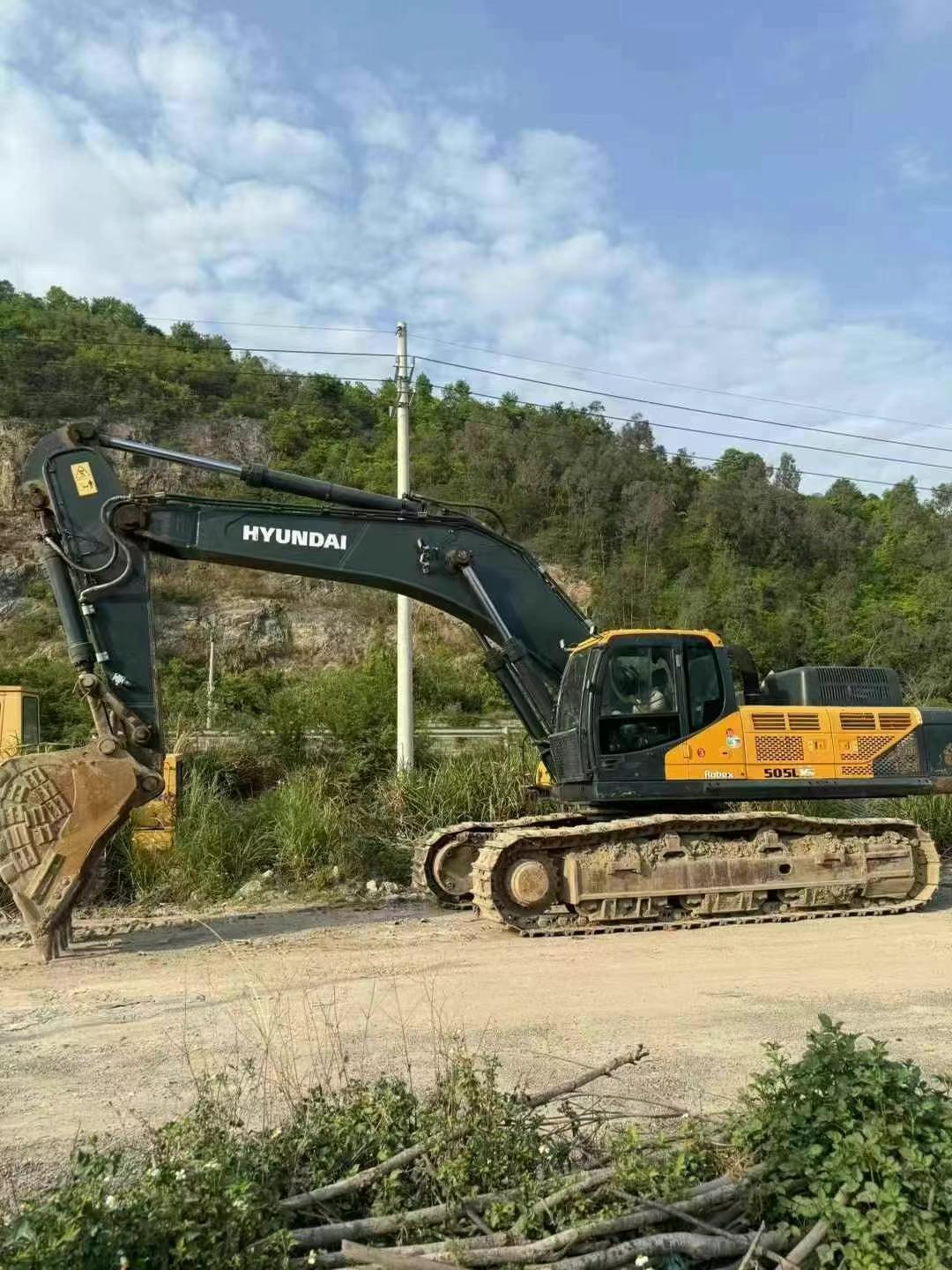 Buy Hyundai R505LVS Used Excavator / 1