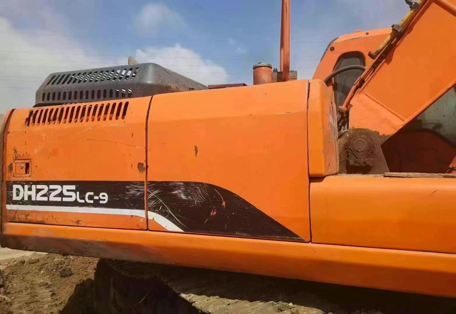 Buy Doosan S225 Used Excavator / 5 Used Doosan S225 Excavator 2011 Model / 5