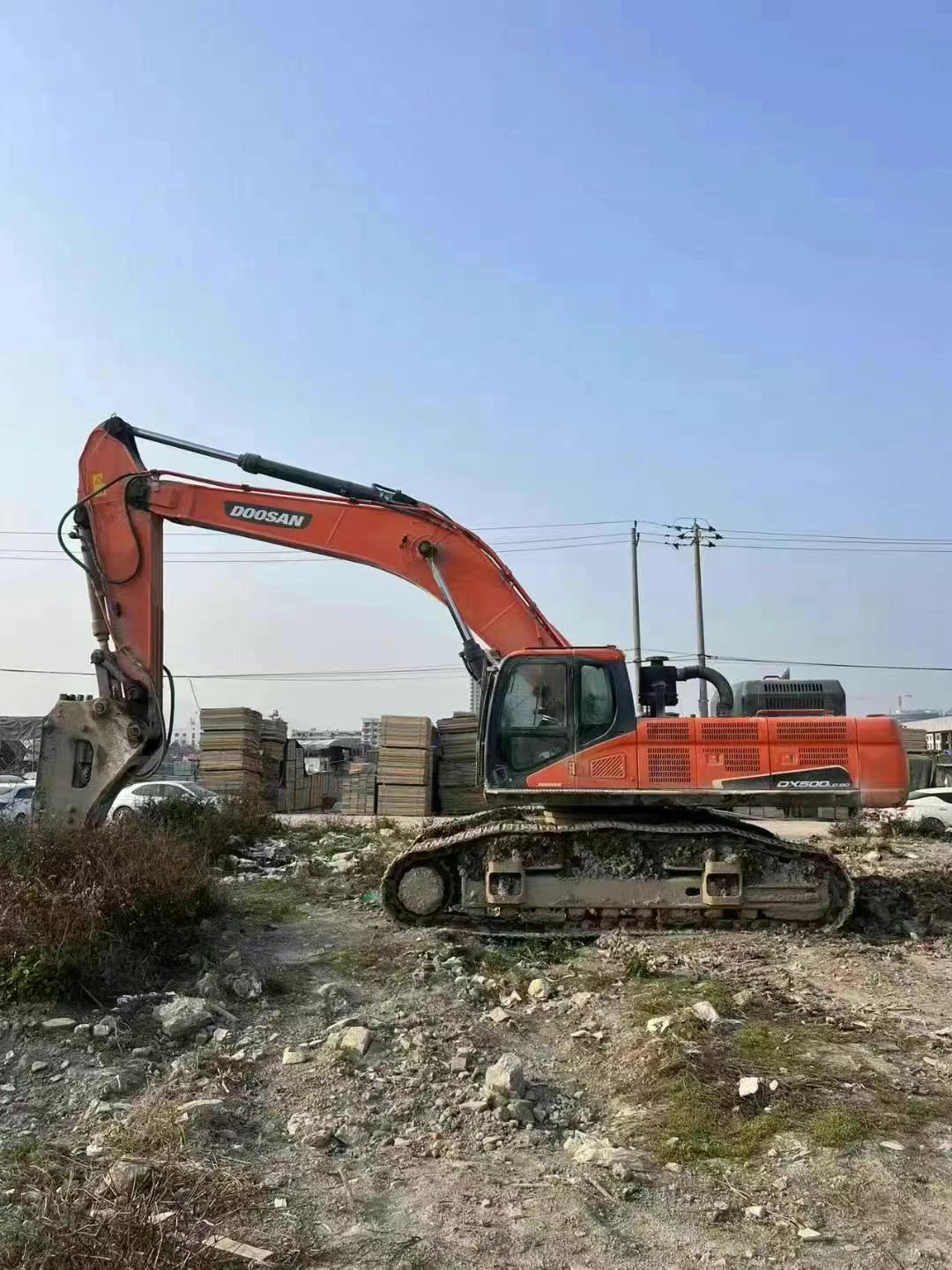 Buy Doosan DX500 Used Excavator / 1