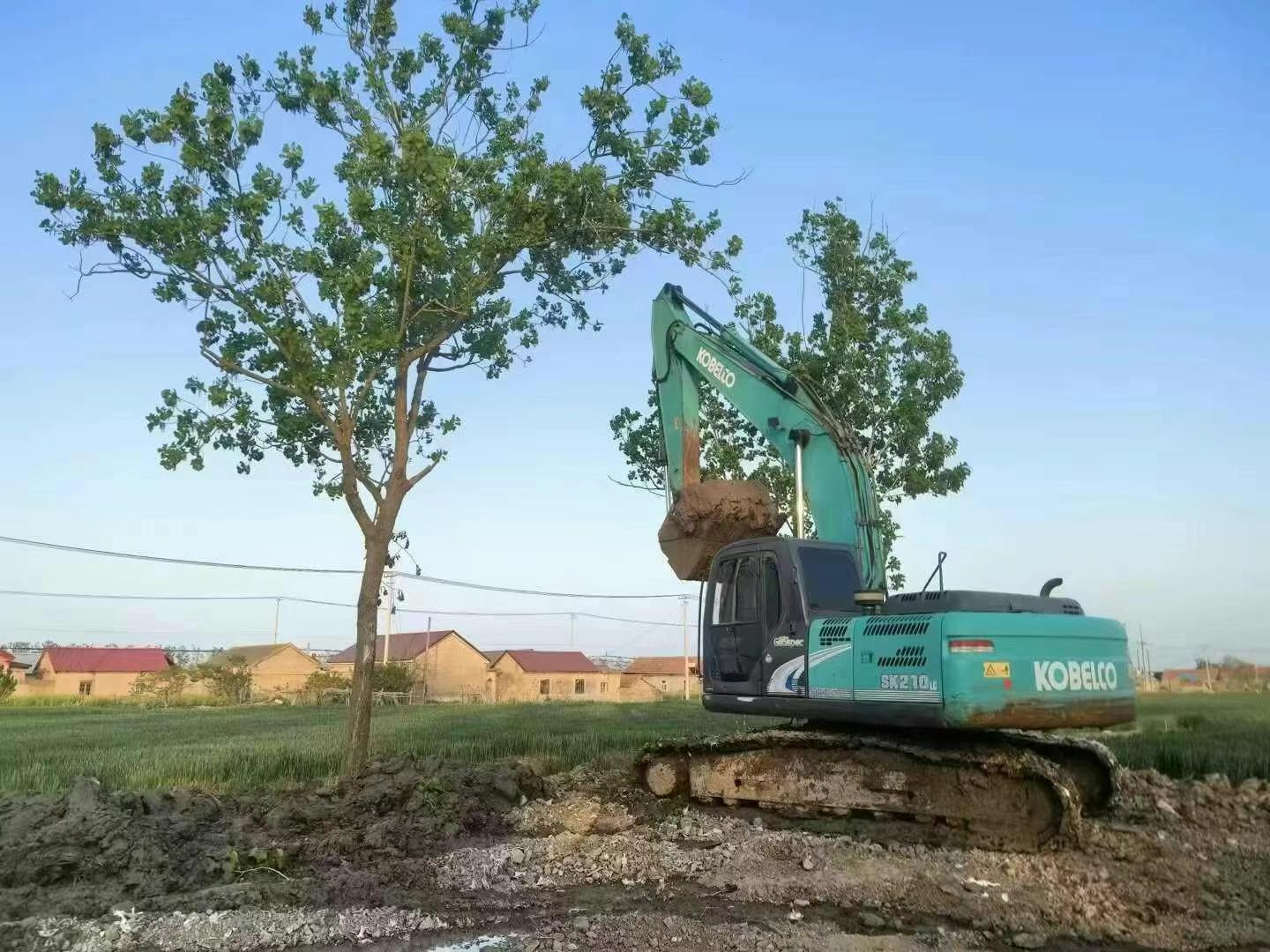 Buy Kobelco SK210 Used Excavator / 3 Used Kobelco SK210 Excavator 2011 Model / 3