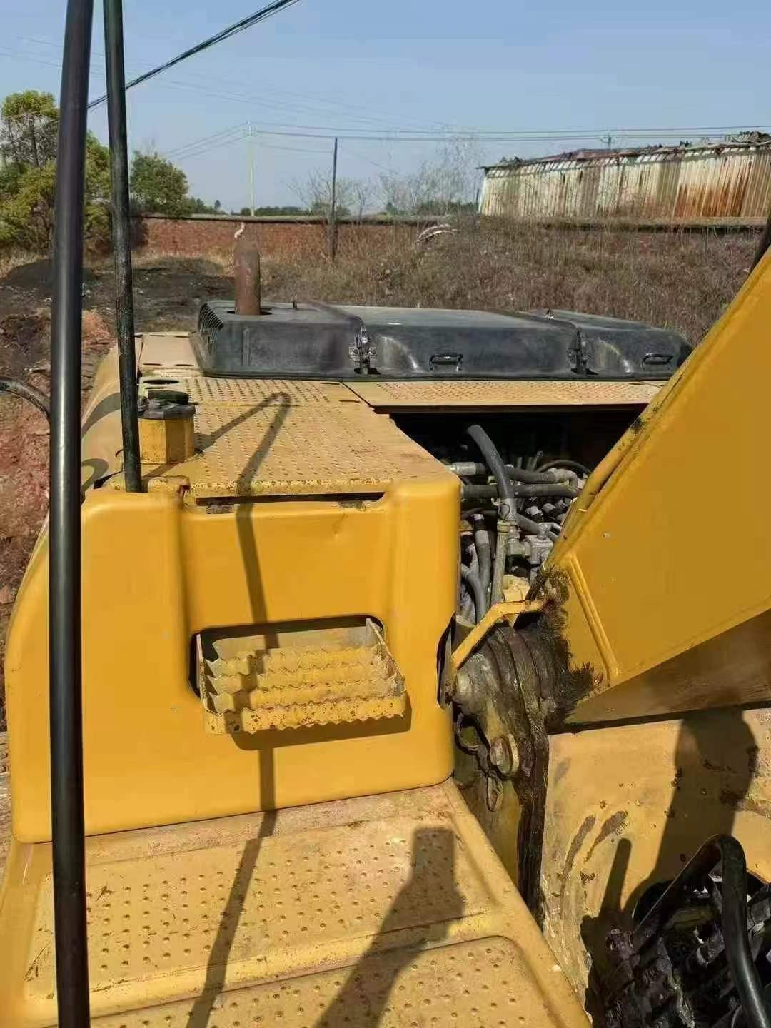 Buy Caterpillar 320D Used Excavator / 8 Used Caterpillar 320D Excavator 2016 Model / 8