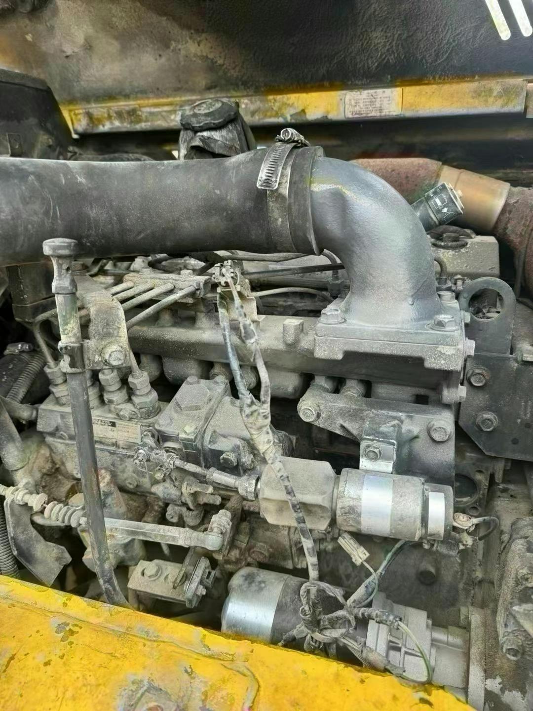 Buy Komatsu PC60-7 Used Excavator / 8 Used Komatsu PC60-7 Excavator 2010 Model / 8