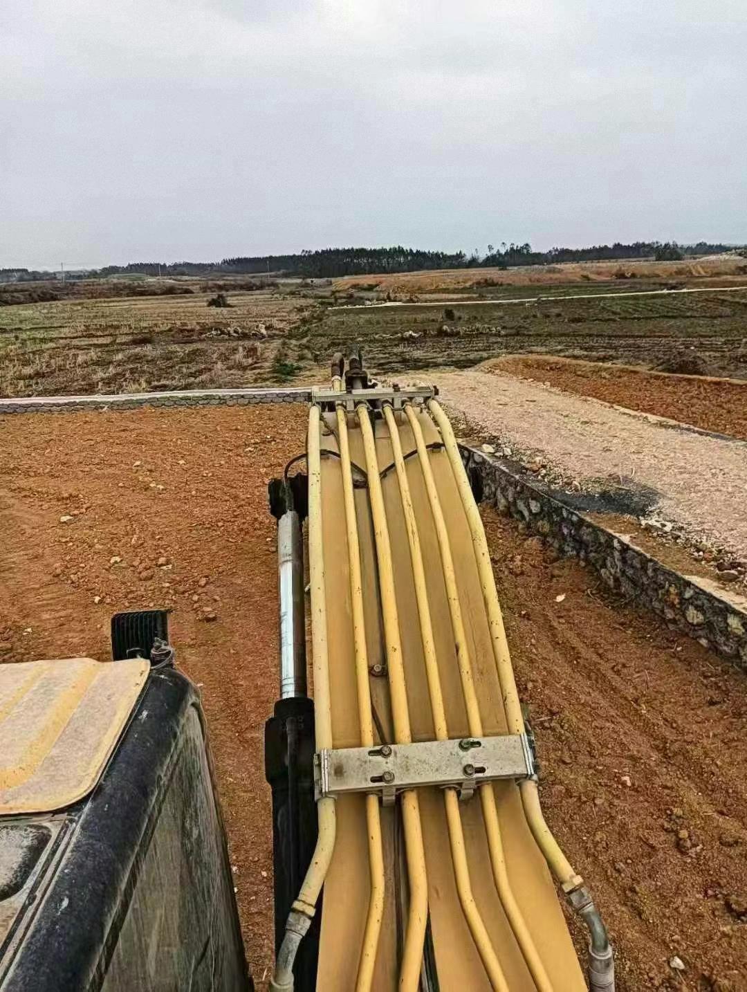 Buy Caterpillar 320D Used Excavator / 8 Used Caterpillar 320D Excavator 2016 Model / 8