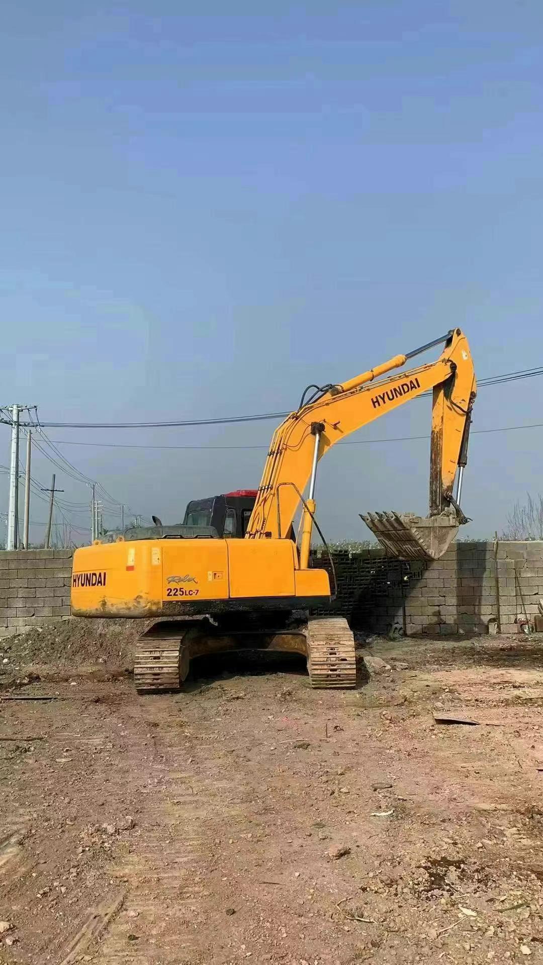 Buy Hyundai R225-7 Used Excavator / 5 Used Hyundai R225-7 Excavator 2012 Model / 5