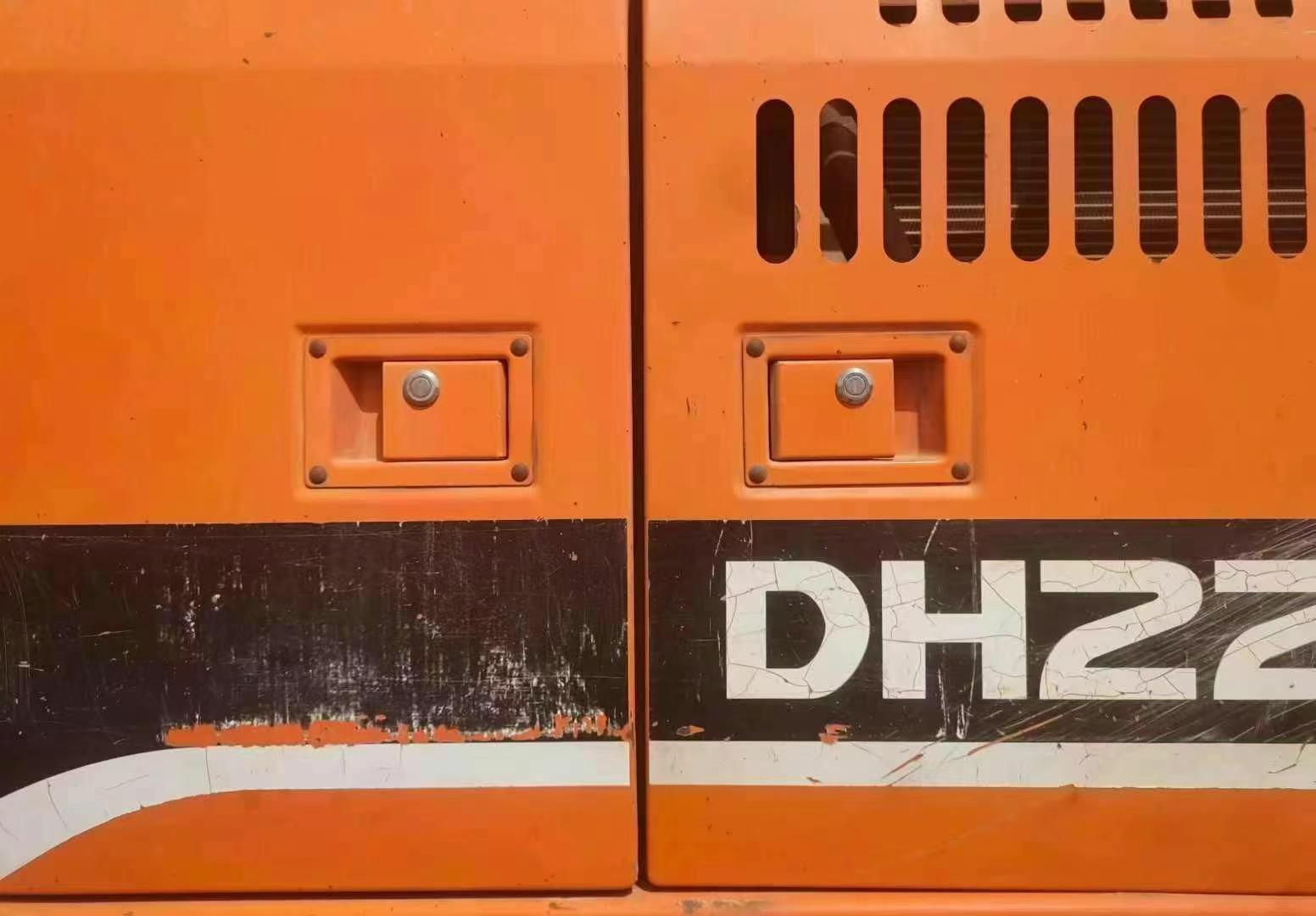 Buy Doosan S225 Used Excavator / 2 Used Doosan S225 Excavator 2011 Model / 2