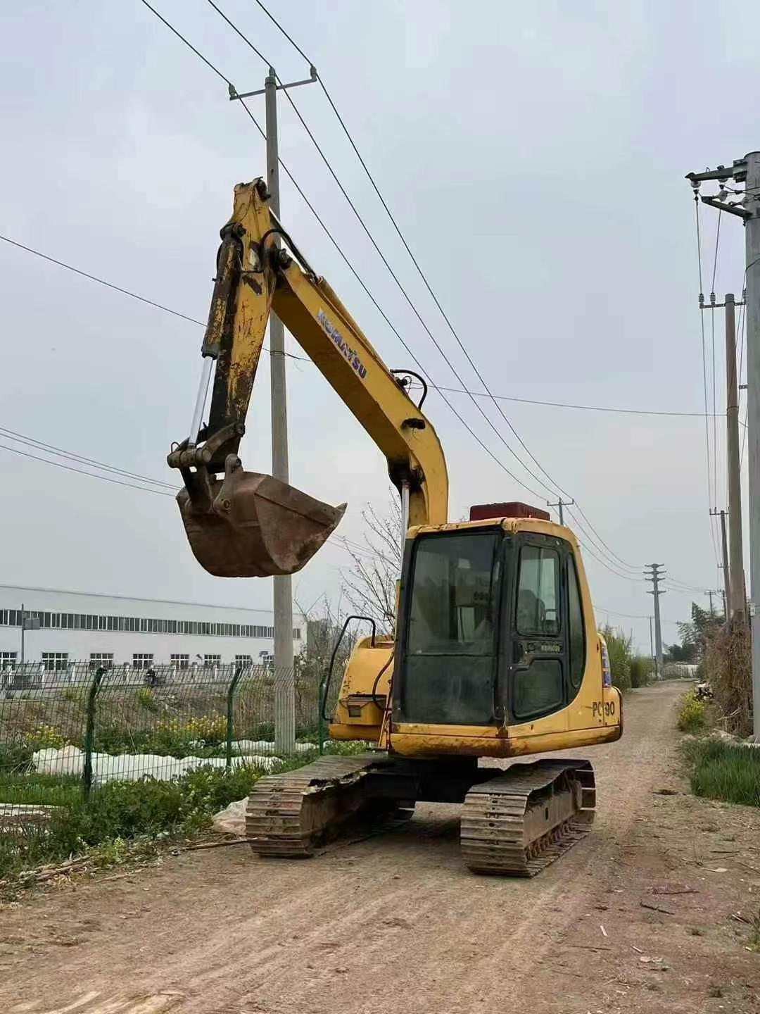 Buy Komatsu PC60-7 Used Excavator / 1