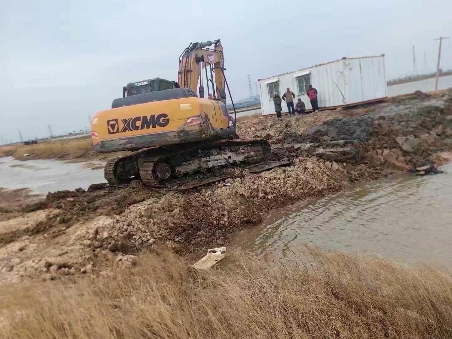 Buy XCMG LW200 Used Excavator / 3 Used XCMG LW200 Excavator 2019 Model / 3