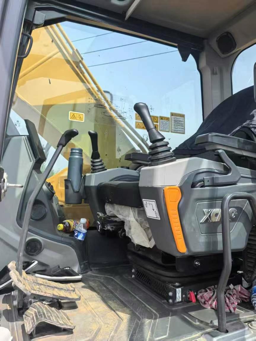 Buy XCMG LW200 Used Excavator / 2 Used XCMG LW200 Excavator 2023 Model / 2