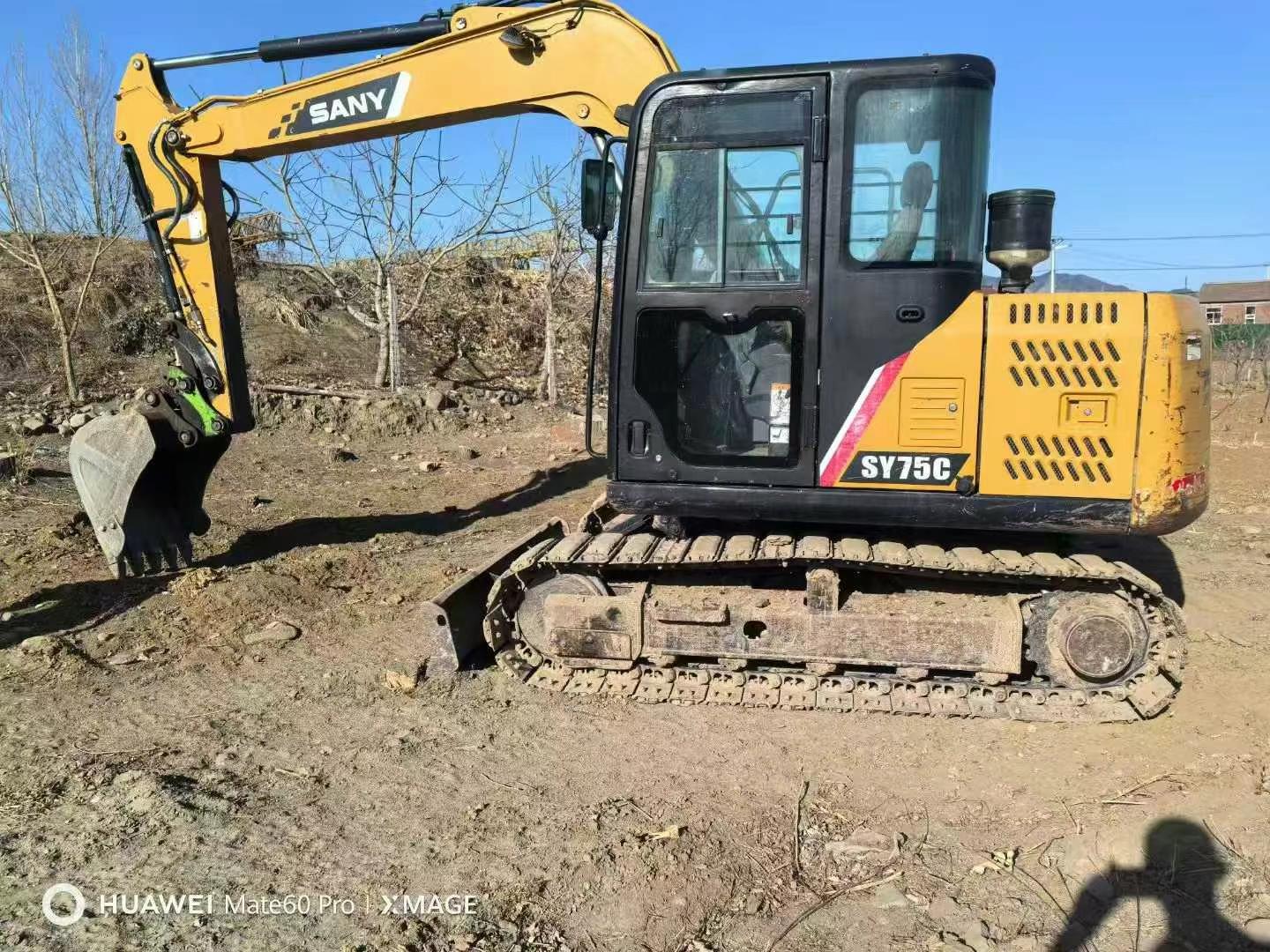 Buy Sany SY75 Used Excavator / 1