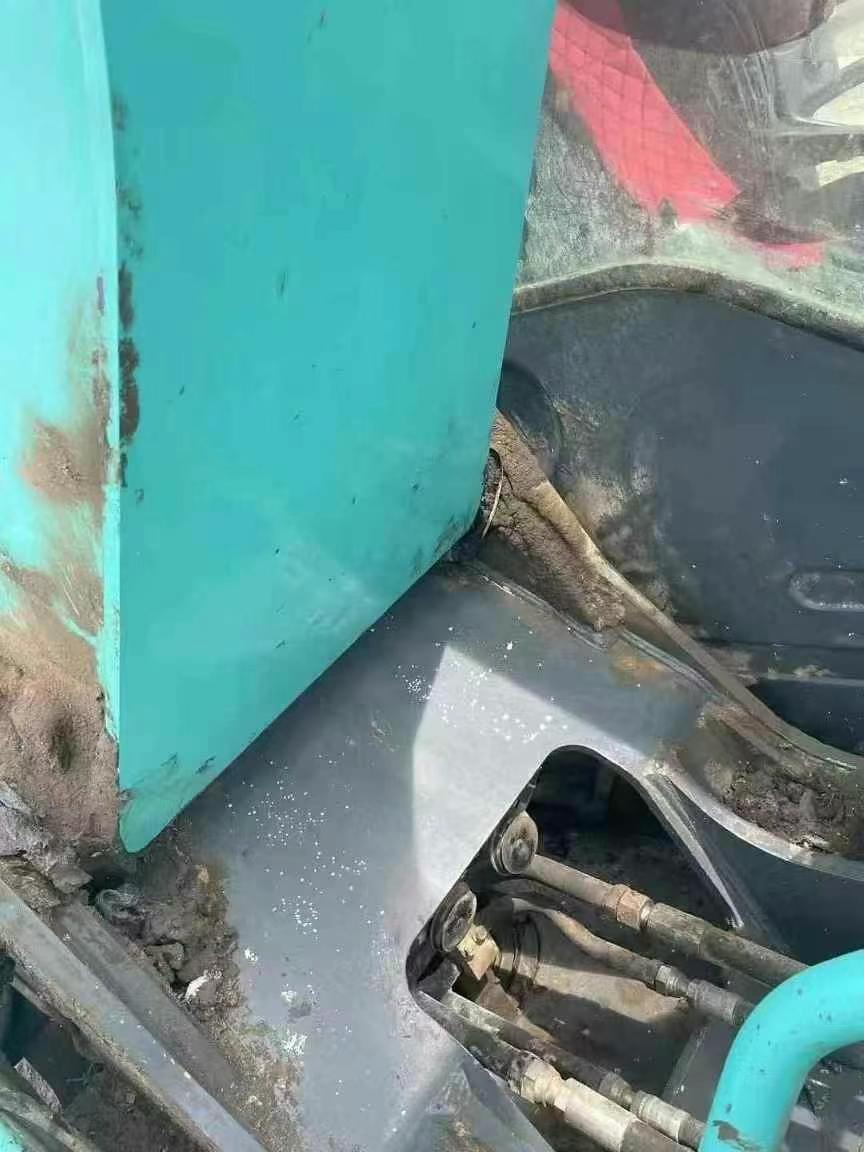 Buy Kobelco SK200 Used Excavator / 7 Used Kobelco SK200 Excavator 2013 Model / 7