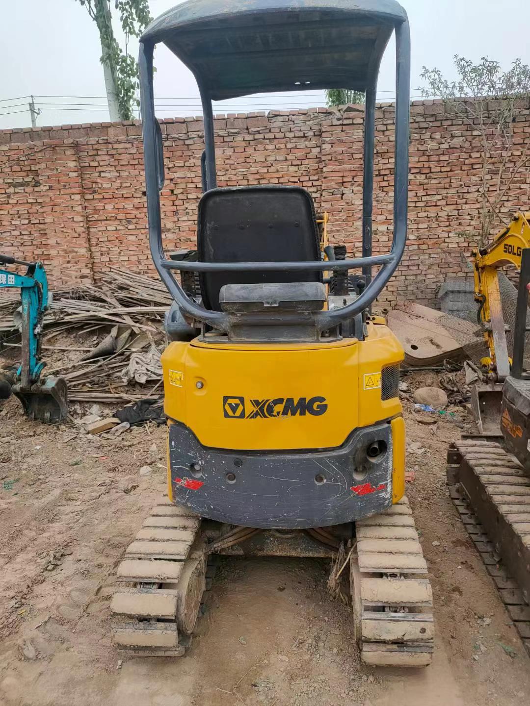 Buy XCMG XE17U Used Excavator / 1