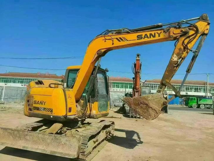 Buy Sany SY75 Used Excavator / 1