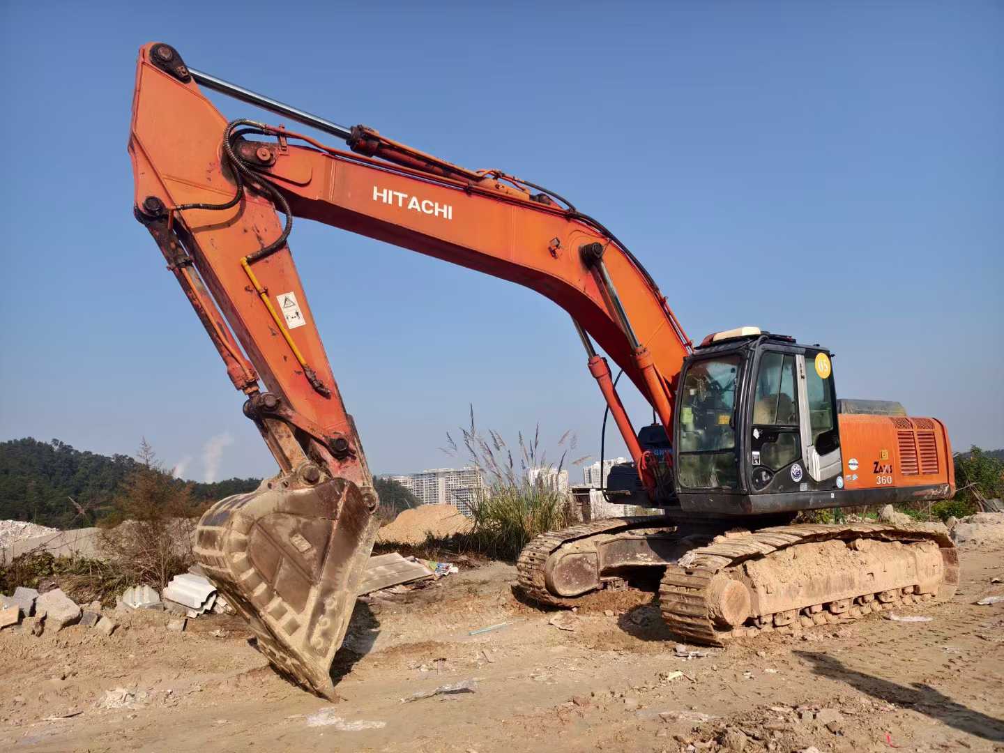 Buy Hitachi ZW330 Used Excavator / 2 Used Hitachi ZW330 Excavator 2010 Model / 2