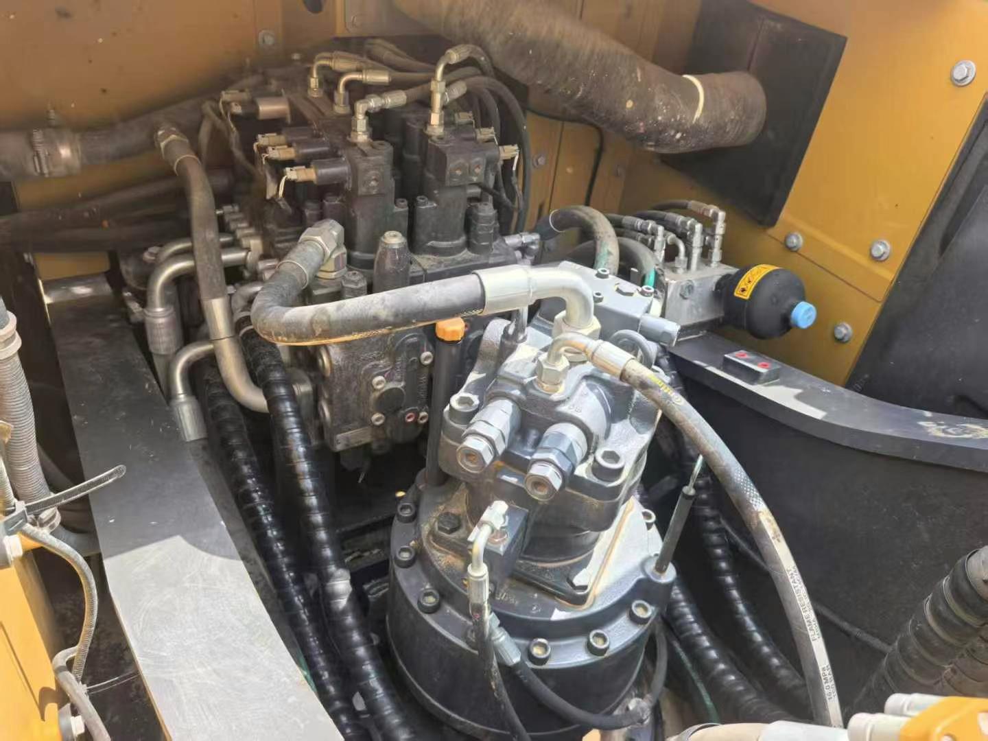 Buy XCMG LW200 Used Excavator / 7 Used XCMG LW200 Excavator 2023 Model / 7