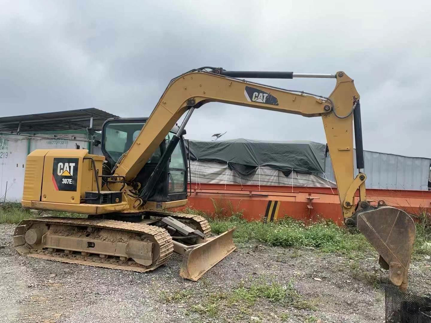 Buy Caterpillar 307V2 Used Excavator / 1