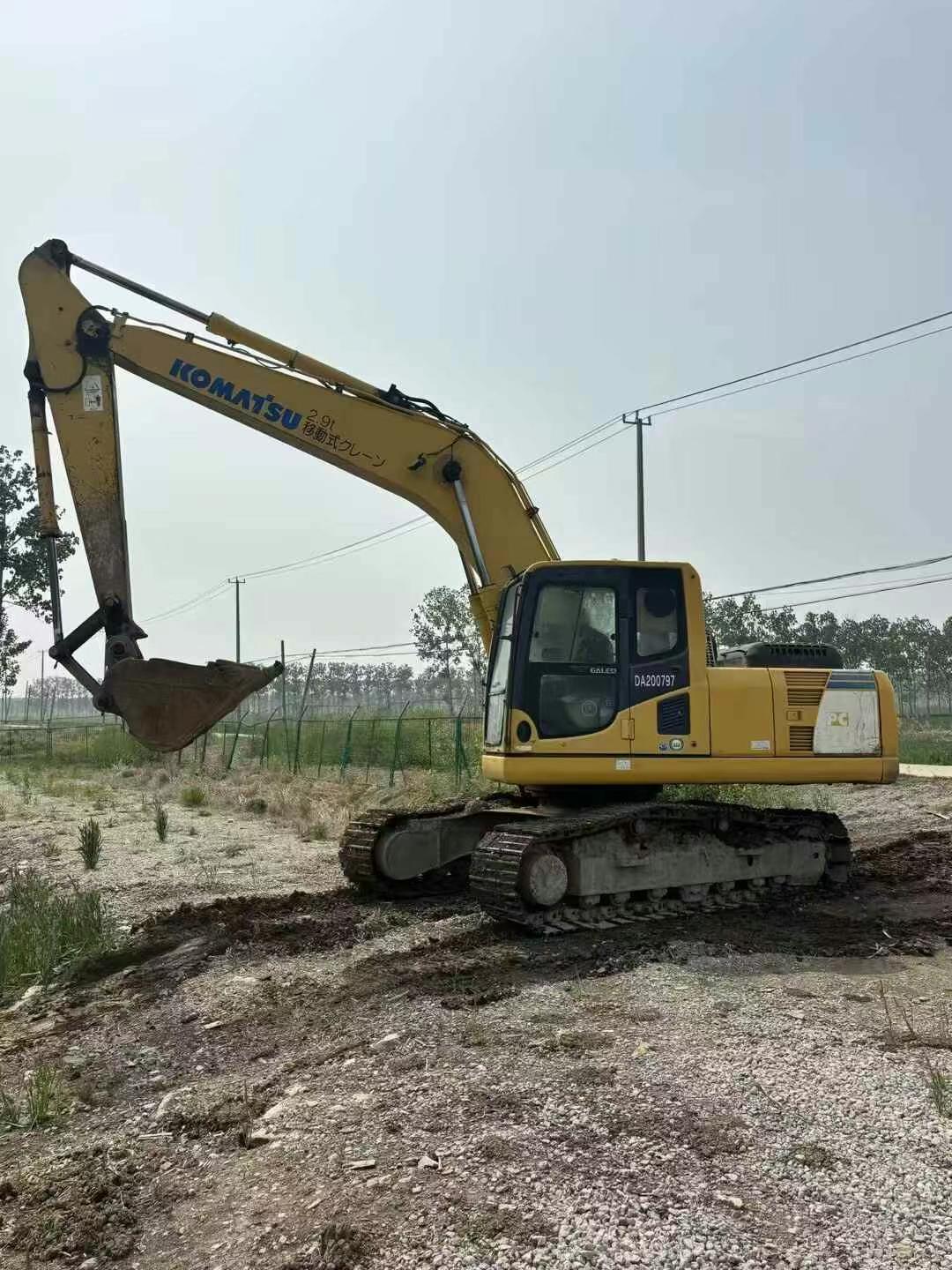 Buy Komatsu PC200-8N1 Used Excavator / 1