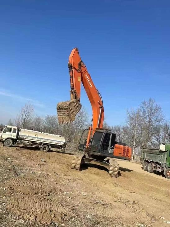 Buy Hitachi ZX50 Used Excavator / 1