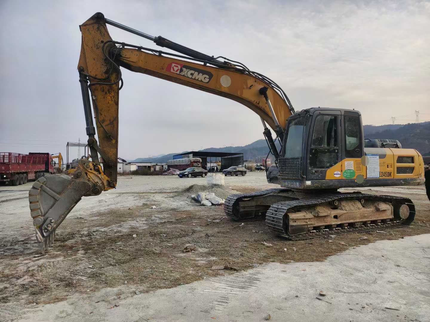 Buy XCMG XE215 Used Excavator / 3 Used XCMG XE215 Excavator 2020 Model / 3