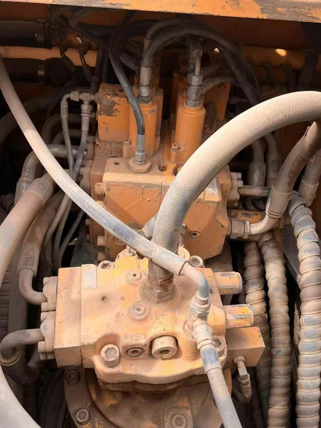 Buy Hyundai R215-7 Used Excavator / 5 Used Hyundai R215-7 Excavator 2011 Model / 5