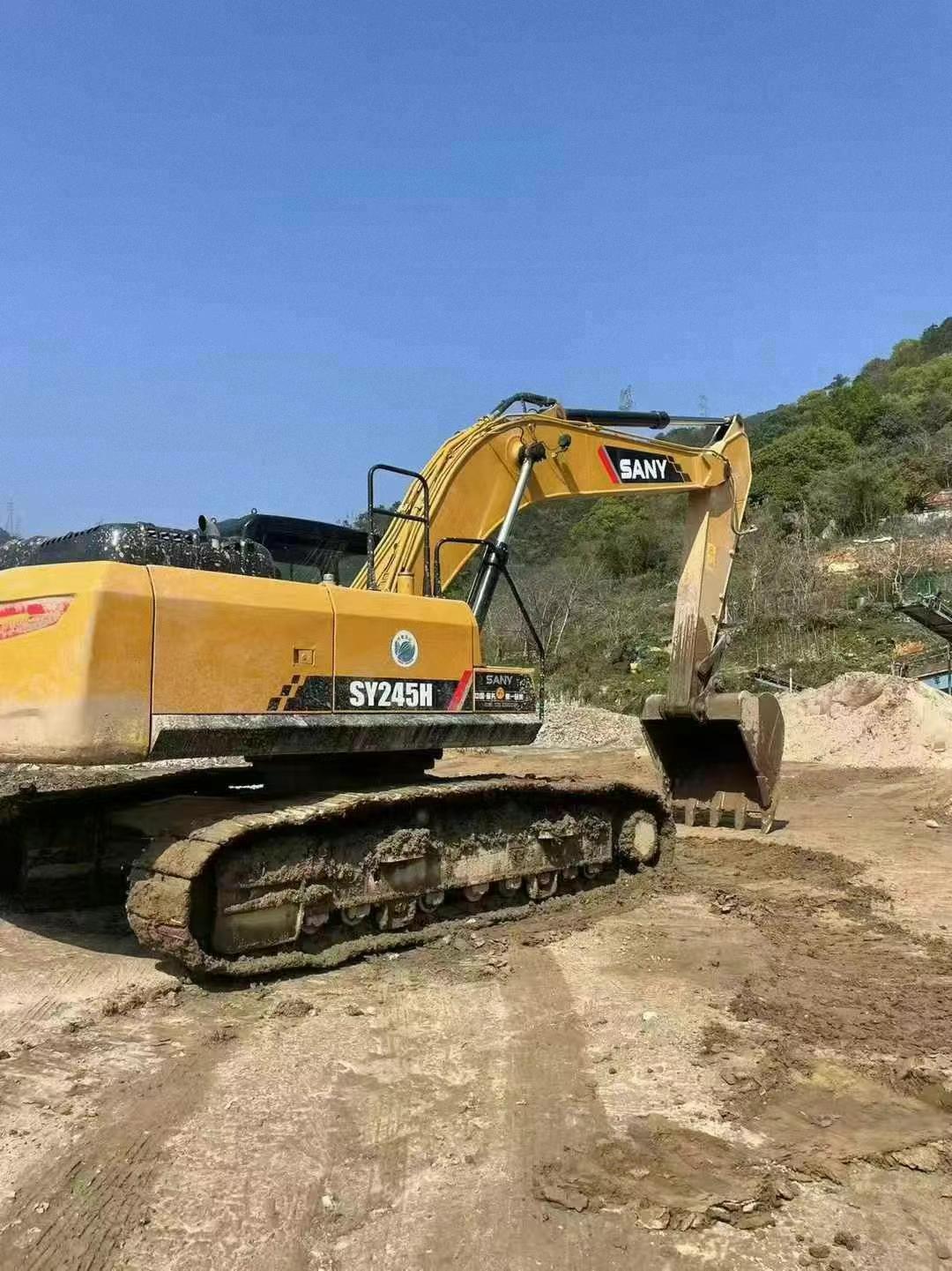 Buy Sany SY245H Used Excavator / 1